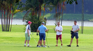 Fraternising on the fairway