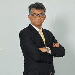 Neelesh Hundekari